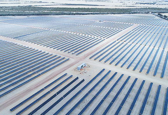 Sistema tudo-em-um de energia solar montado no solo